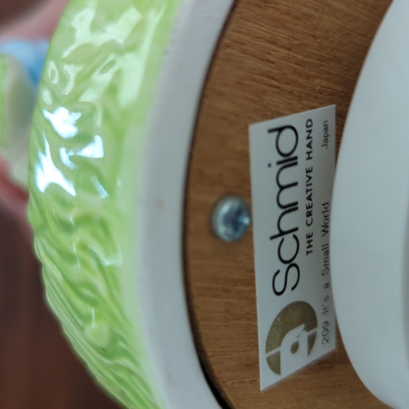 Schmid porcelain music box. Peter spins when the music plays, It's a Small World - Picture 4 of 4